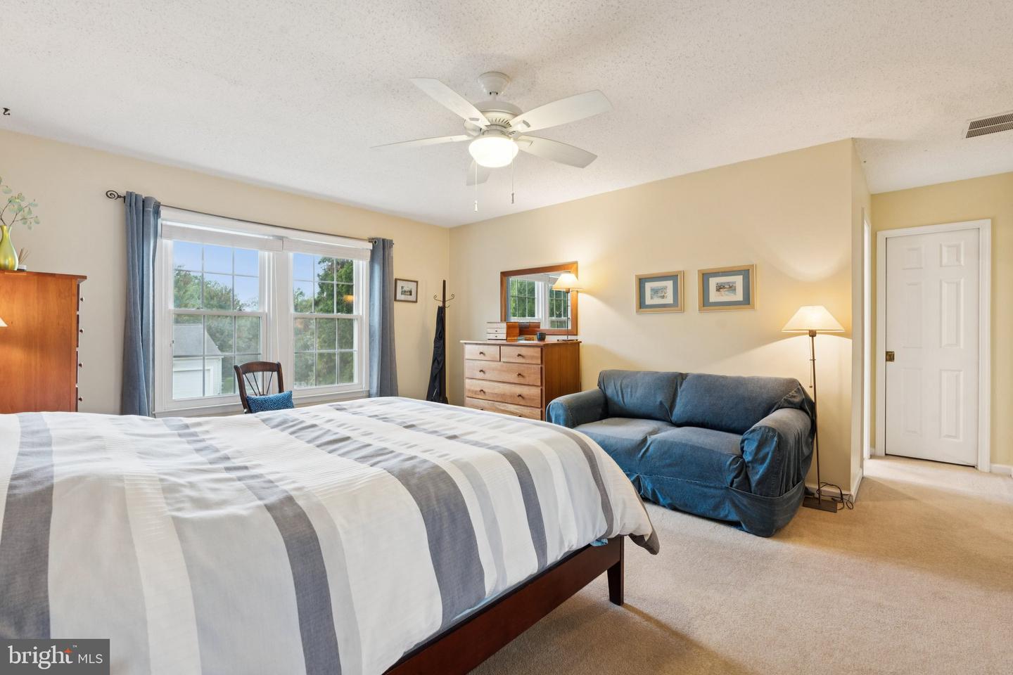 3559 PLUM DALE DR, FAIRFAX, Virginia 22033, 4 Bedrooms Bedrooms, ,2 BathroomsBathrooms,Residential,For sale,3559 PLUM DALE DR,VAFX2279850 MLS # VAFX2279850 3559 PLUM DALE DR, FAIRFAX, Virginia 22033, 4 Bedrooms Bedrooms, ,2 BathroomsBathrooms,Residential,For sale,3559 PLUM DALE DR,VAFX2279850 MLS # VAFX2279850