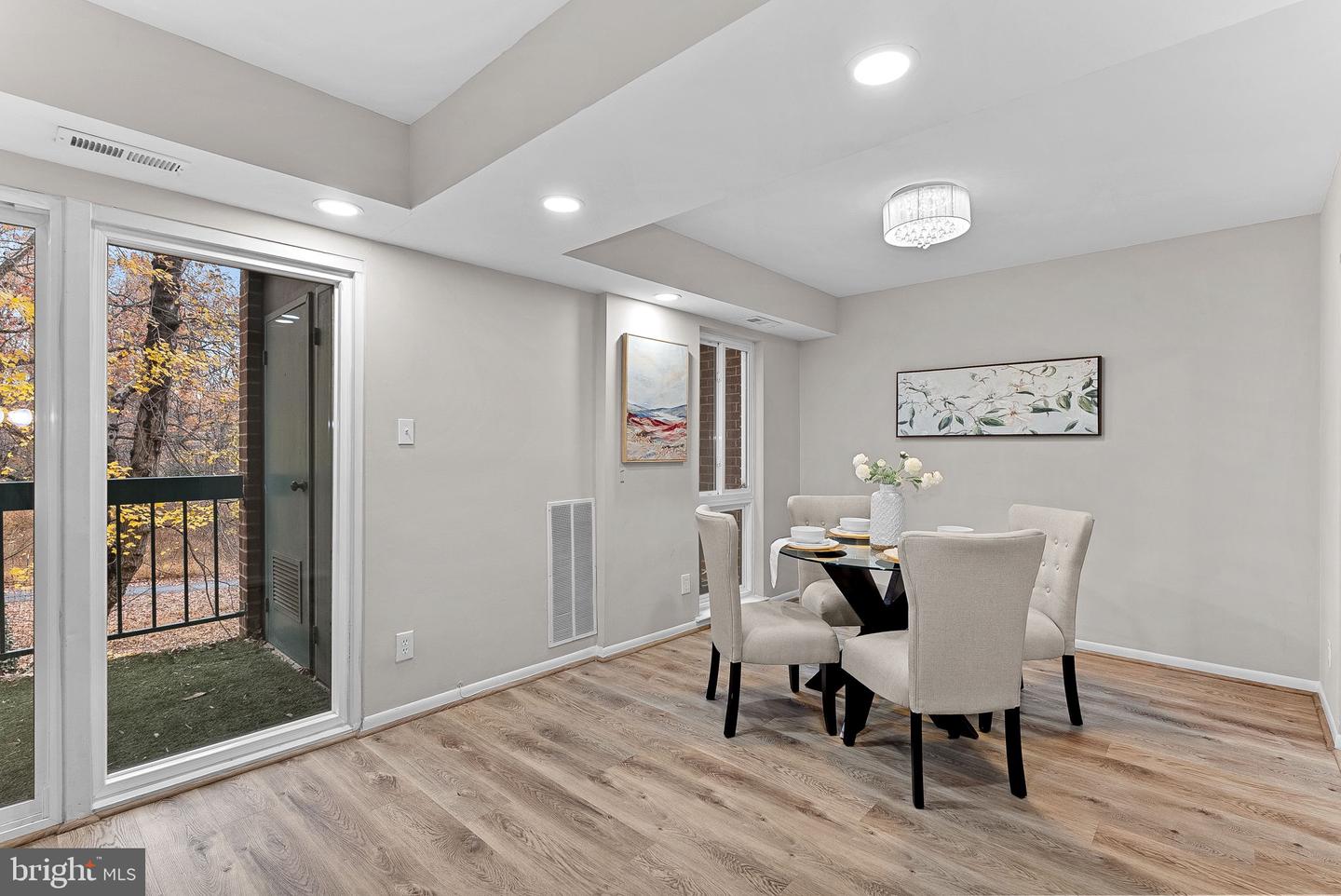 11808 BRETON CT #12C, RESTON, Virginia 20191, 2 Bedrooms Bedrooms, 4 Rooms Rooms,1 BathroomBathrooms,Residential,For sale,11808 BRETON CT #12C,VAFX2279866 MLS # VAFX2279866 11808 BRETON CT #12C, RESTON, Virginia 20191, 2 Bedrooms Bedrooms, 4 Rooms Rooms,1 BathroomBathrooms,Residential,For sale,11808 BRETON CT #12C,VAFX2279866 MLS # VAFX2279866