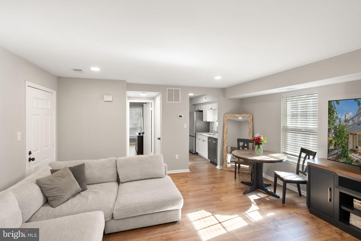 2592-G S ARLINGTON MILL DR #7, ARLINGTON, Virginia 22206, 1 Bedroom Bedrooms, ,1 BathroomBathrooms,Residential,For sale,2592-G S ARLINGTON MILL DR #7,VAAR2066284 MLS # VAAR2066284