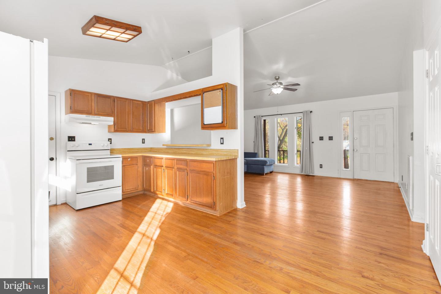 43 DALE DR, COLONIAL BEACH, Virginia 22443, 2 Bedrooms Bedrooms, ,1 BathroomBathrooms,Residential,For sale,43 DALE DR,VAWE2010148 MLS # VAWE2010148