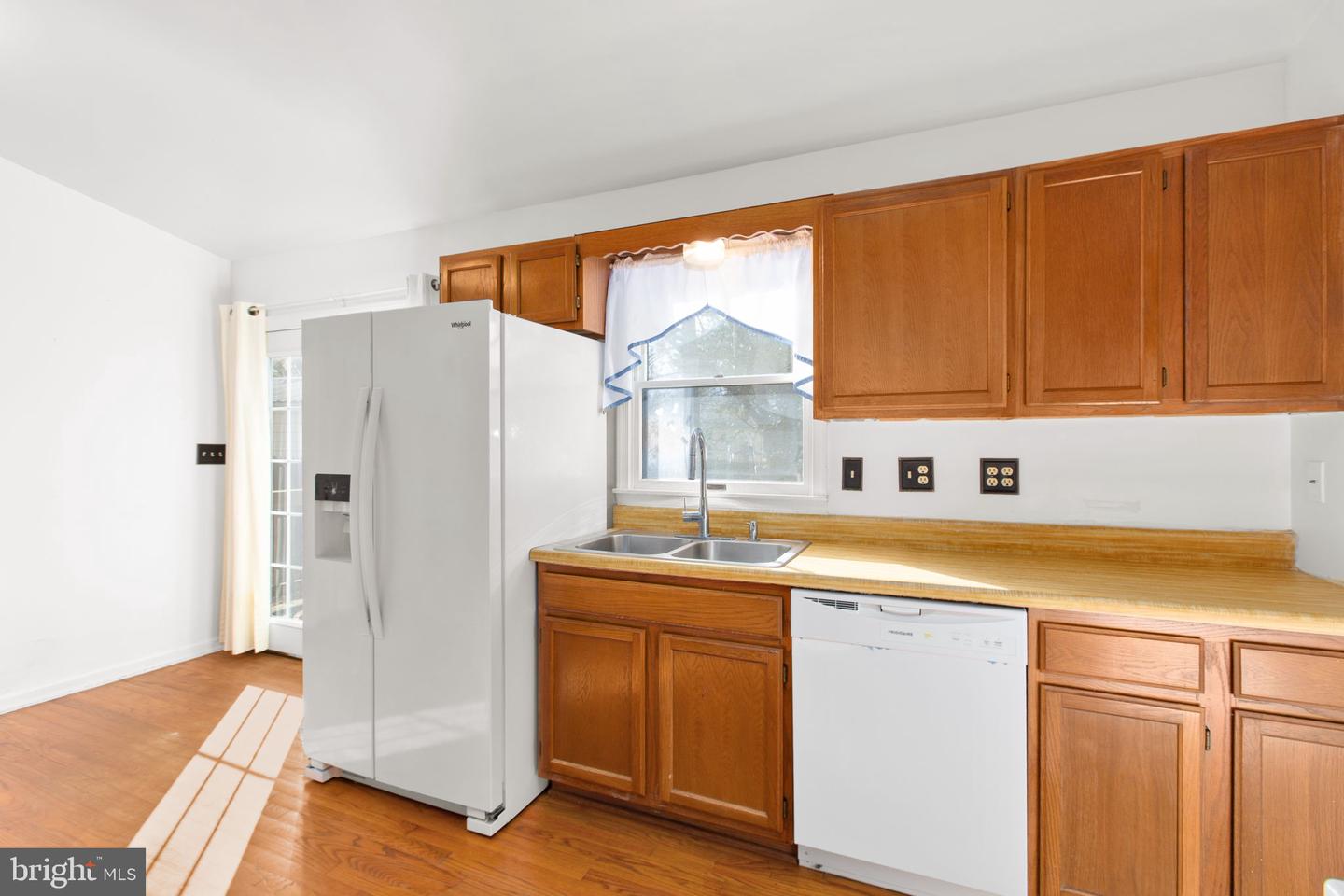 43 DALE DR, COLONIAL BEACH, Virginia 22443, 2 Bedrooms Bedrooms, ,1 BathroomBathrooms,Residential,For sale,43 DALE DR,VAWE2010148 MLS # VAWE2010148