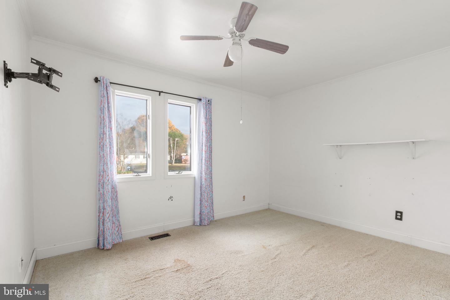 43 DALE DR, COLONIAL BEACH, Virginia 22443, 2 Bedrooms Bedrooms, ,1 BathroomBathrooms,Residential,For sale,43 DALE DR,VAWE2010148 MLS # VAWE2010148