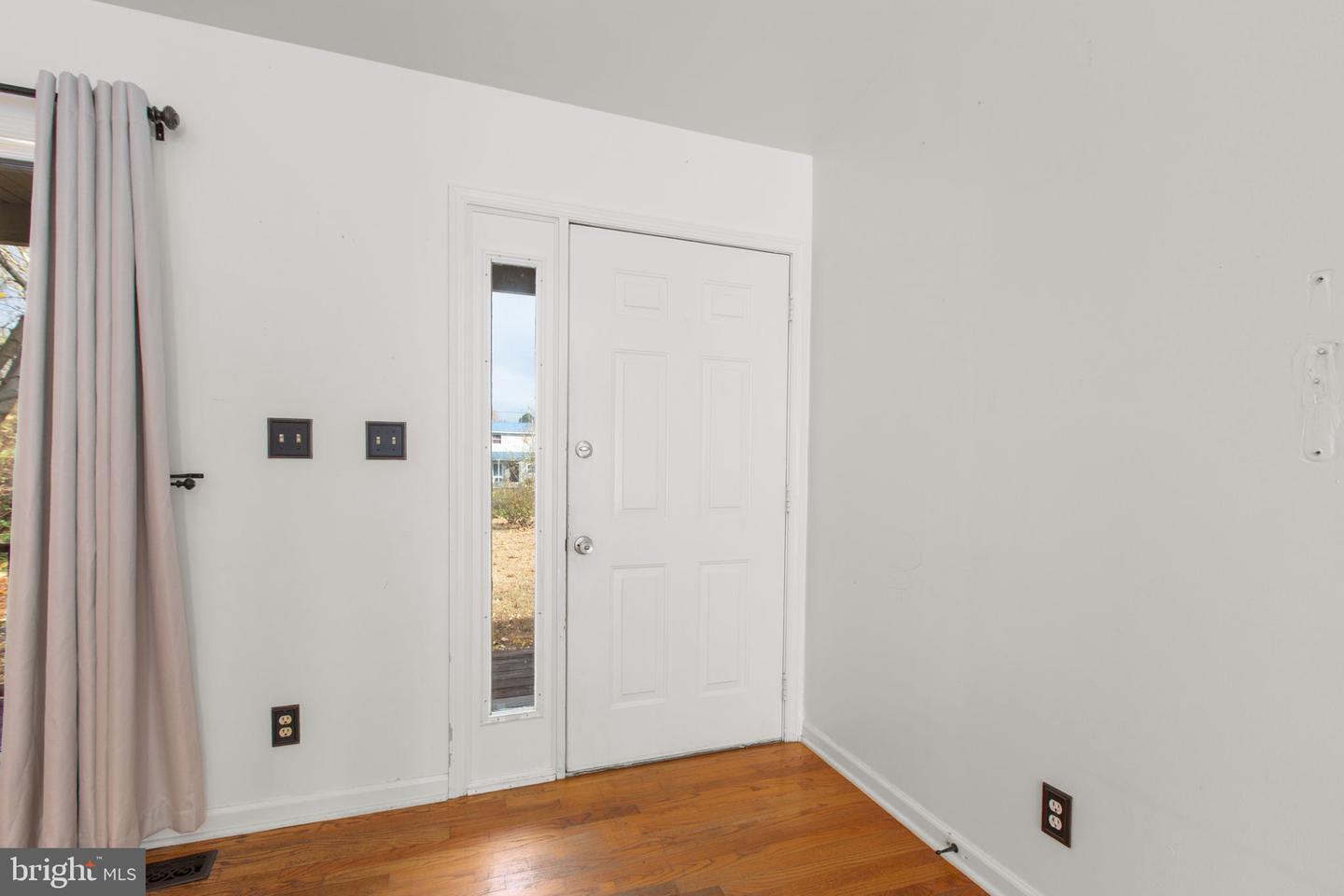 43 DALE DR, COLONIAL BEACH, Virginia 22443, 2 Bedrooms Bedrooms, ,1 BathroomBathrooms,Residential,For sale,43 DALE DR,VAWE2010148 MLS # VAWE2010148