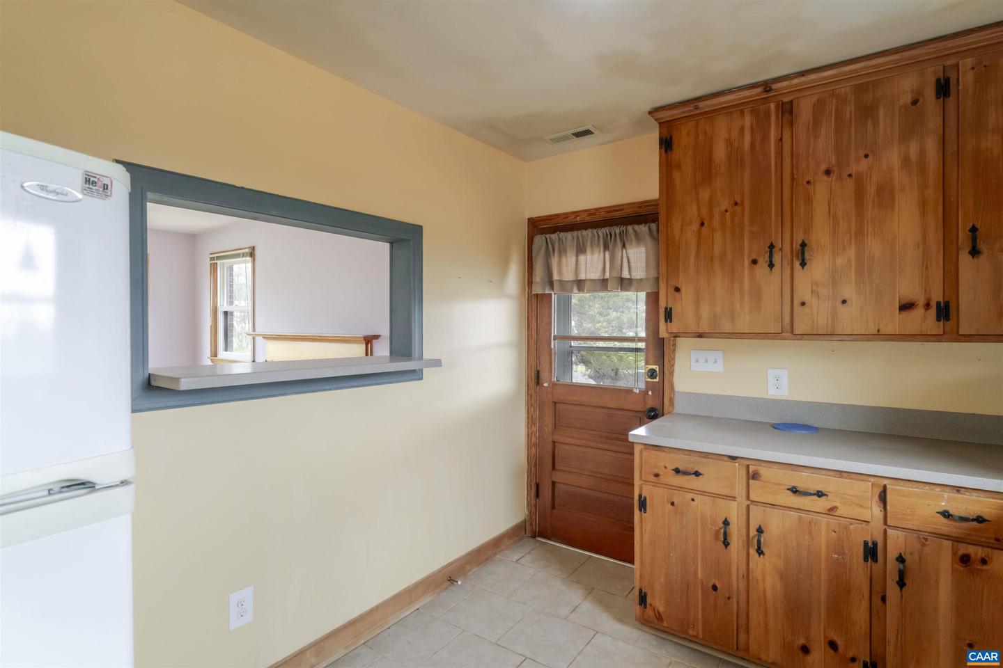 3404 THOMAS JEFFERSON PKWY, PALMYRA, Virginia 22963, 3 Bedrooms Bedrooms, ,2 BathroomsBathrooms,Residential,For sale,3404 THOMAS JEFFERSON PKWY,671301 MLS # 671301 3404 THOMAS JEFFERSON PKWY, PALMYRA, Virginia 22963, 3 Bedrooms Bedrooms, ,2 BathroomsBathrooms,Residential,For sale,3404 THOMAS JEFFERSON PKWY,671301 MLS # 671301