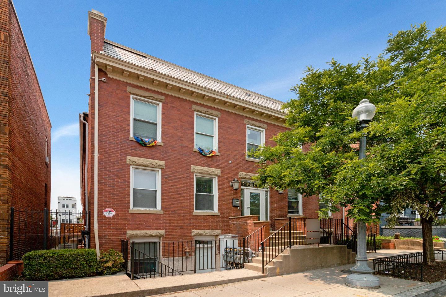 3318 SHERMAN AVE NW #104, WASHINGTON, District Of Columbia 20010, 2 Bedrooms Bedrooms, ,1 BathroomBathrooms,Residential,For sale,3318 SHERMAN AVE NW #104,DCDC2232548 MLS # DCDC2232548