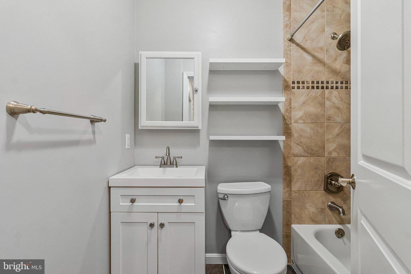 3318 SHERMAN AVE NW #104, WASHINGTON, District Of Columbia 20010, 2 Bedrooms Bedrooms, ,1 BathroomBathrooms,Residential,For sale,3318 SHERMAN AVE NW #104,DCDC2232548 MLS # DCDC2232548