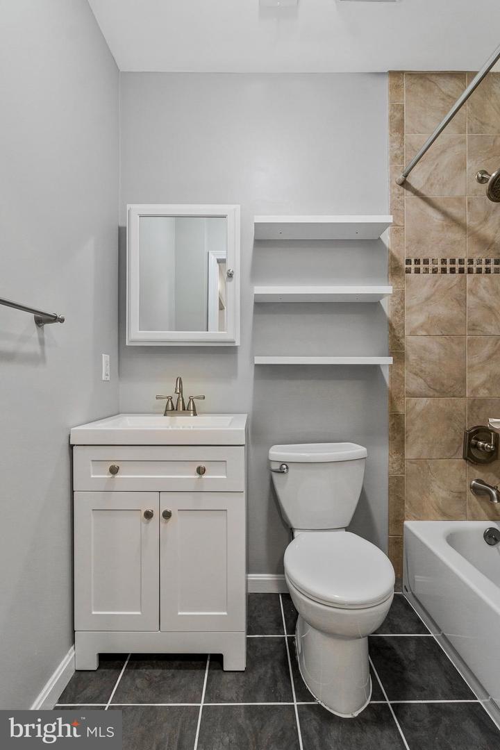 3318 SHERMAN AVE NW #104, WASHINGTON, District Of Columbia 20010, 2 Bedrooms Bedrooms, ,1 BathroomBathrooms,Residential,For sale,3318 SHERMAN AVE NW #104,DCDC2232548 MLS # DCDC2232548