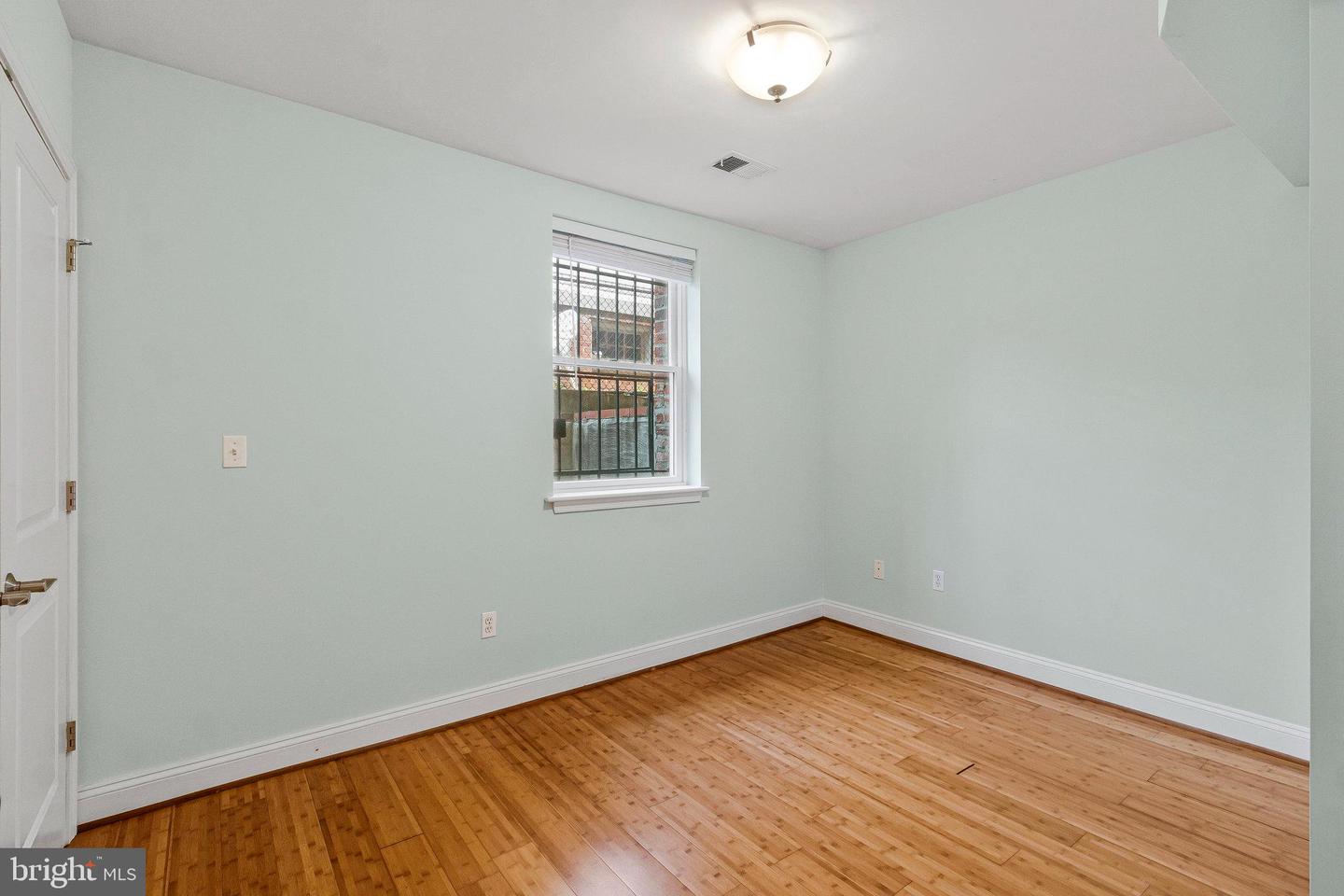 3318 SHERMAN AVE NW #104, WASHINGTON, District Of Columbia 20010, 2 Bedrooms Bedrooms, ,1 BathroomBathrooms,Residential,For sale,3318 SHERMAN AVE NW #104,DCDC2232548 MLS # DCDC2232548