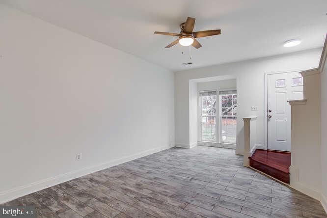 44231 LITCHFIELD TER, ASHBURN, Virginia 20147, 3 Bedrooms Bedrooms, ,2 BathroomsBathrooms,Residential,For sale,44231 LITCHFIELD TER,VALO2111440 MLS # VALO2111440