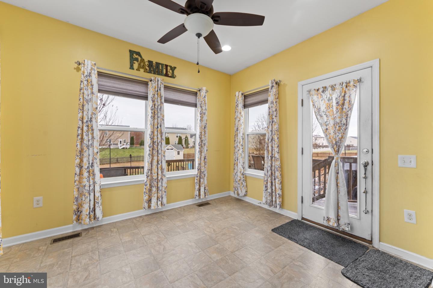 78 CHARTER GATE DR, FREDERICKSBURG, Virginia 22406, 5 Bedrooms Bedrooms, ,3 BathroomsBathrooms,Residential,For sale,78 CHARTER GATE DR,VAST2044356 MLS # VAST2044356