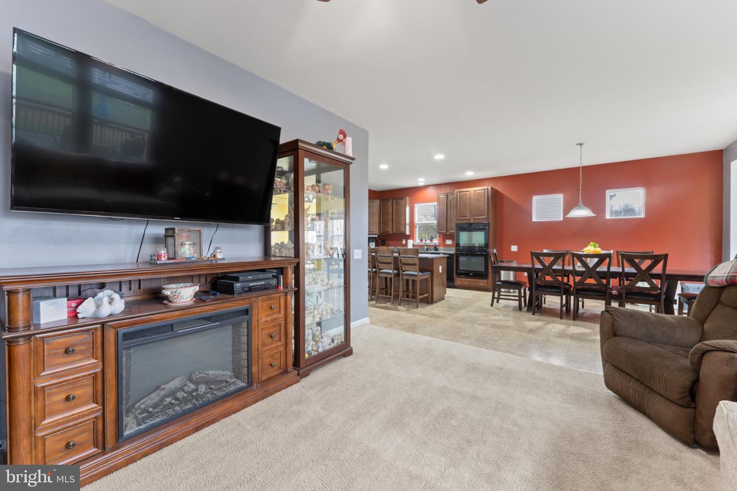 78 CHARTER GATE DR, FREDERICKSBURG, Virginia 22406, 5 Bedrooms Bedrooms, ,3 BathroomsBathrooms,Residential,For sale,78 CHARTER GATE DR,VAST2044356 MLS # VAST2044356