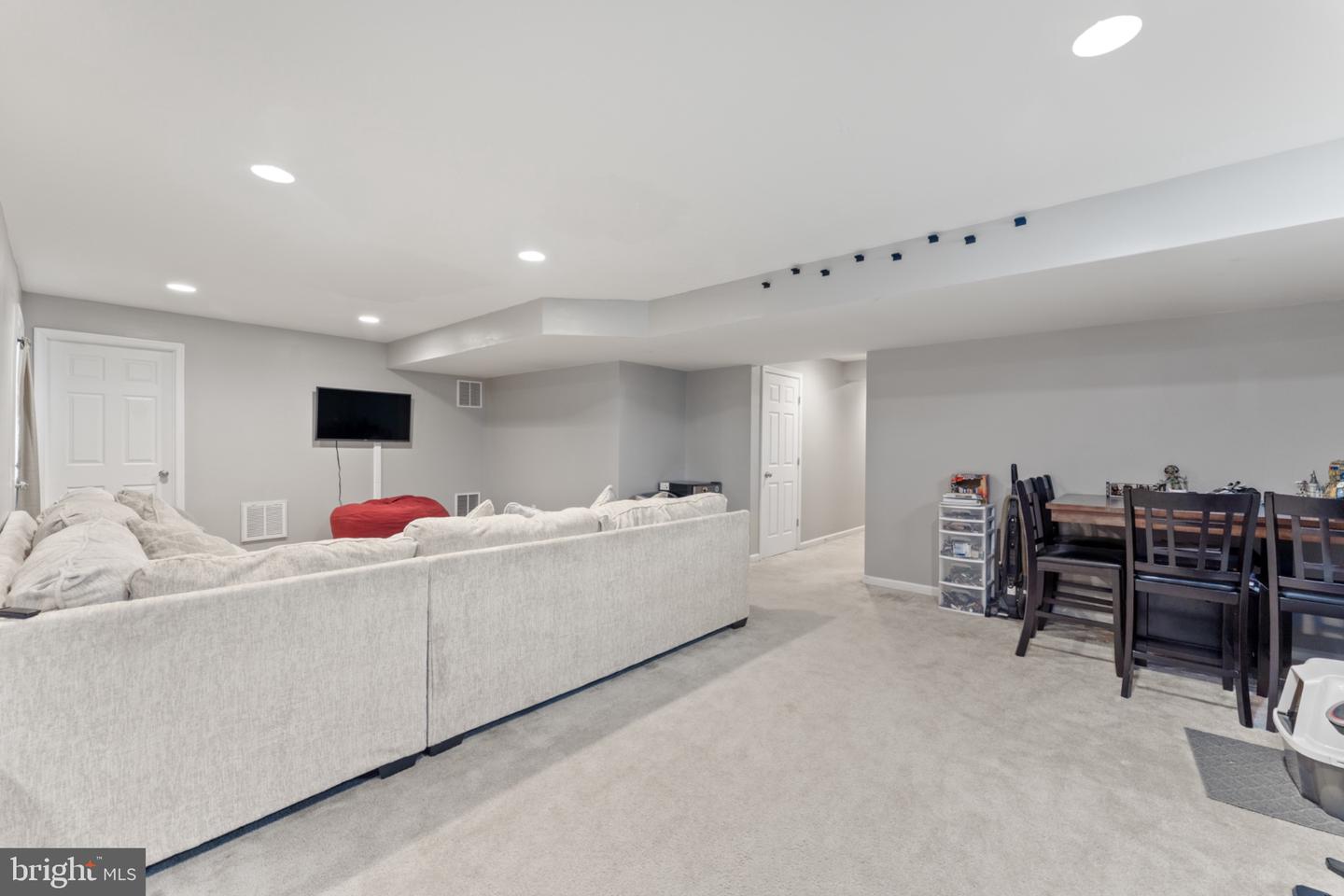 78 CHARTER GATE DR, FREDERICKSBURG, Virginia 22406, 5 Bedrooms Bedrooms, ,3 BathroomsBathrooms,Residential,For sale,78 CHARTER GATE DR,VAST2044356 MLS # VAST2044356