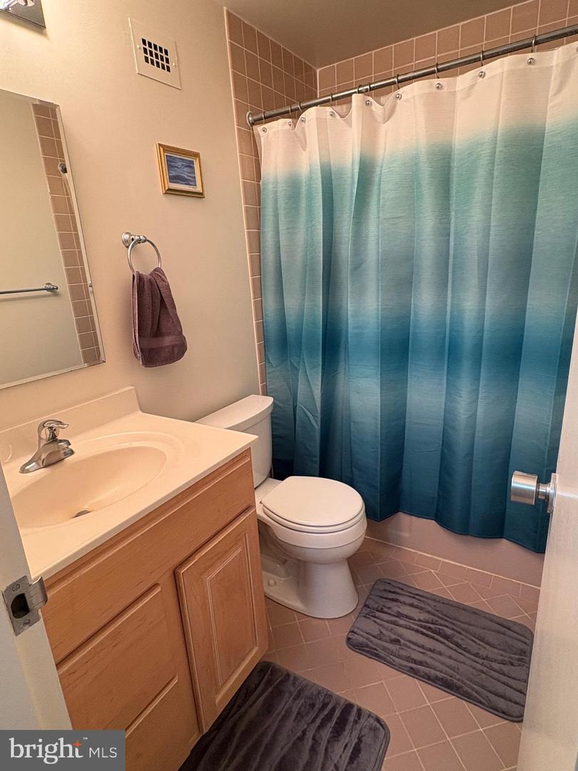1200 N NASH ST #263, ARLINGTON, Virginia 22209, 1 Bedroom Bedrooms, ,1 BathroomBathrooms,Residential,For sale,1200 N NASH ST #263,VAAR2066288 MLS # VAAR2066288