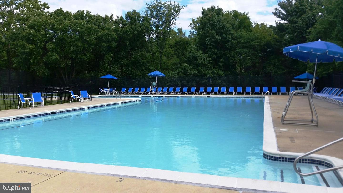 4131 PLACID LAKE CT #54-E, CHANTILLY, Virginia 20151, 2 Bedrooms Bedrooms, ,1 BathroomBathrooms,Residential,For sale,4131 PLACID LAKE CT #54-E,VAFX2279922 MLS # VAFX2279922