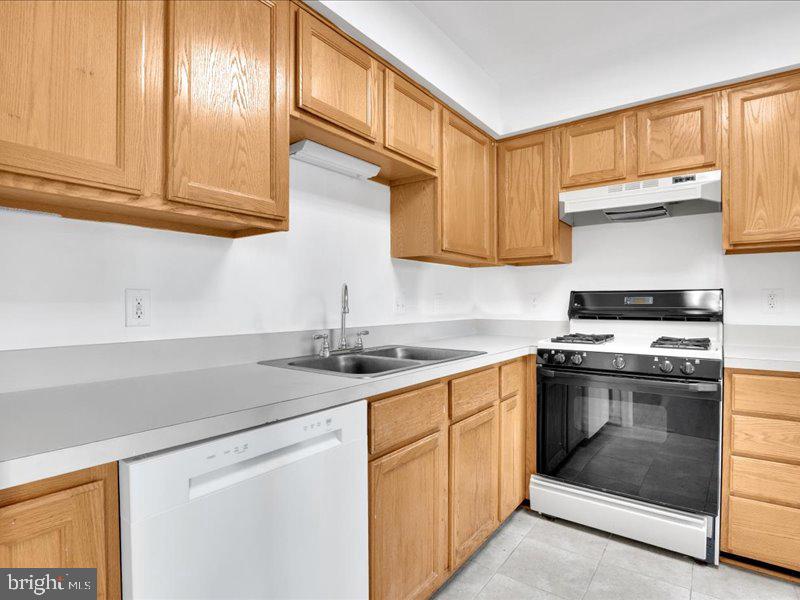 6358 RACETEC PL, SPRINGFIELD, Virginia 22150, 3 Bedrooms Bedrooms, ,2 BathroomsBathrooms,Residential,For sale,6358 RACETEC PL,VAFX2279828 MLS # VAFX2279828 6358 RACETEC PL, SPRINGFIELD, Virginia 22150, 3 Bedrooms Bedrooms, ,2 BathroomsBathrooms,Residential,For sale,6358 RACETEC PL,VAFX2279828 MLS # VAFX2279828