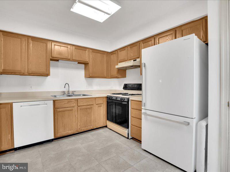 6358 RACETEC PL, SPRINGFIELD, Virginia 22150, 3 Bedrooms Bedrooms, ,2 BathroomsBathrooms,Residential,For sale,6358 RACETEC PL,VAFX2279828 MLS # VAFX2279828 6358 RACETEC PL, SPRINGFIELD, Virginia 22150, 3 Bedrooms Bedrooms, ,2 BathroomsBathrooms,Residential,For sale,6358 RACETEC PL,VAFX2279828 MLS # VAFX2279828