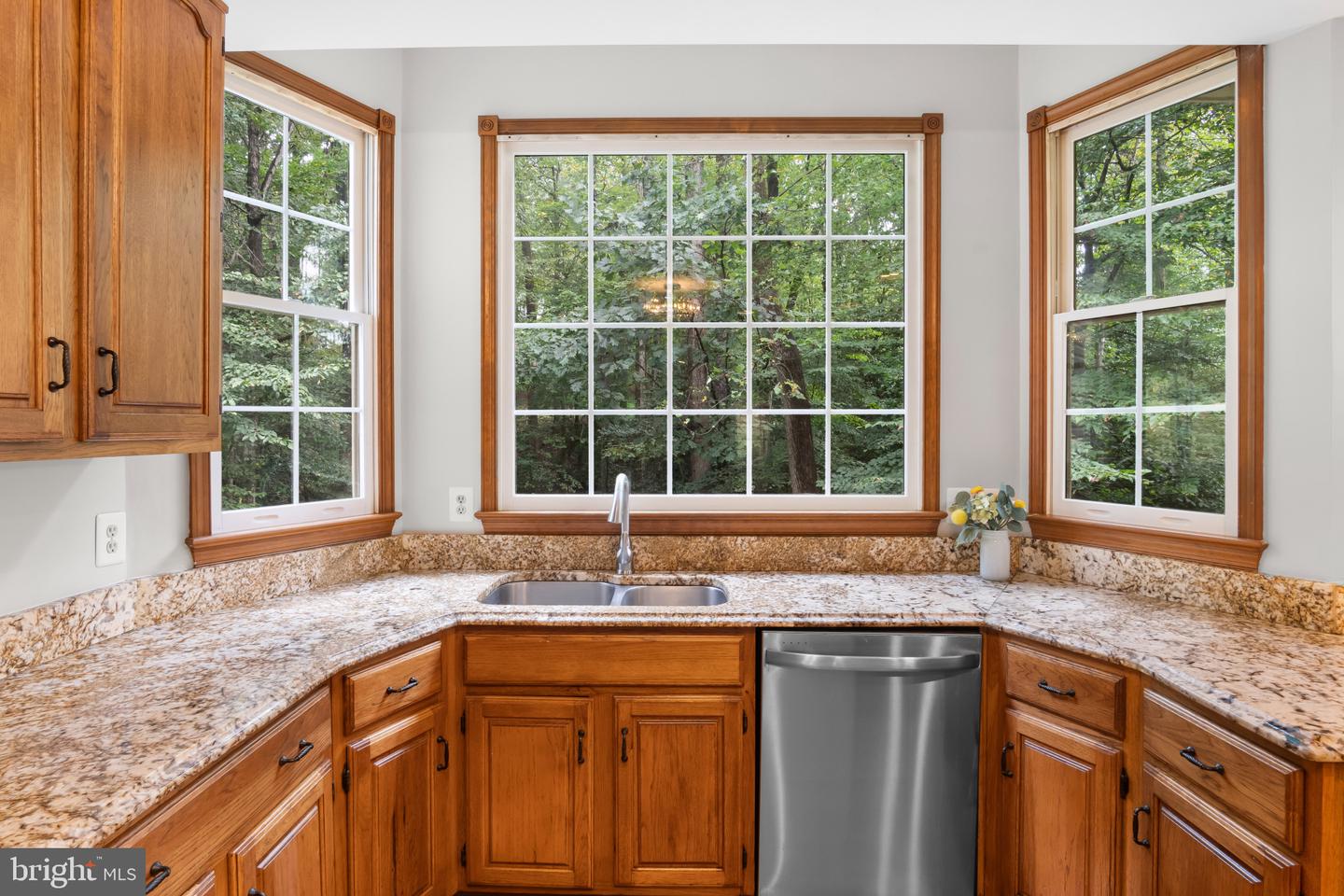 10201 LEATHERLEAF CT, MANASSAS, Virginia 20111, 5 Bedrooms Bedrooms, ,5 BathroomsBathrooms,Residential,For sale,10201 LEATHERLEAF CT,VAPW2108092 MLS # VAPW2108092