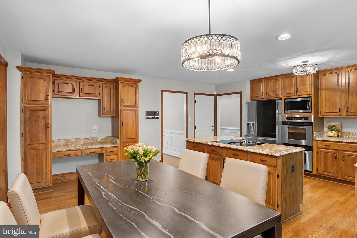 10201 LEATHERLEAF CT, MANASSAS, Virginia 20111, 5 Bedrooms Bedrooms, ,5 BathroomsBathrooms,Residential,For sale,10201 LEATHERLEAF CT,VAPW2108092 MLS # VAPW2108092