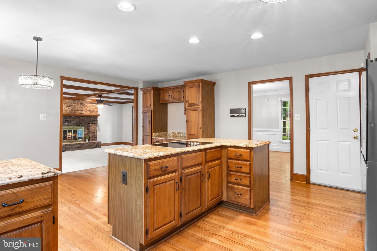 10201 LEATHERLEAF CT, MANASSAS, Virginia 20111, 5 Bedrooms Bedrooms, ,5 BathroomsBathrooms,Residential,For sale,10201 LEATHERLEAF CT,VAPW2108092 MLS # VAPW2108092