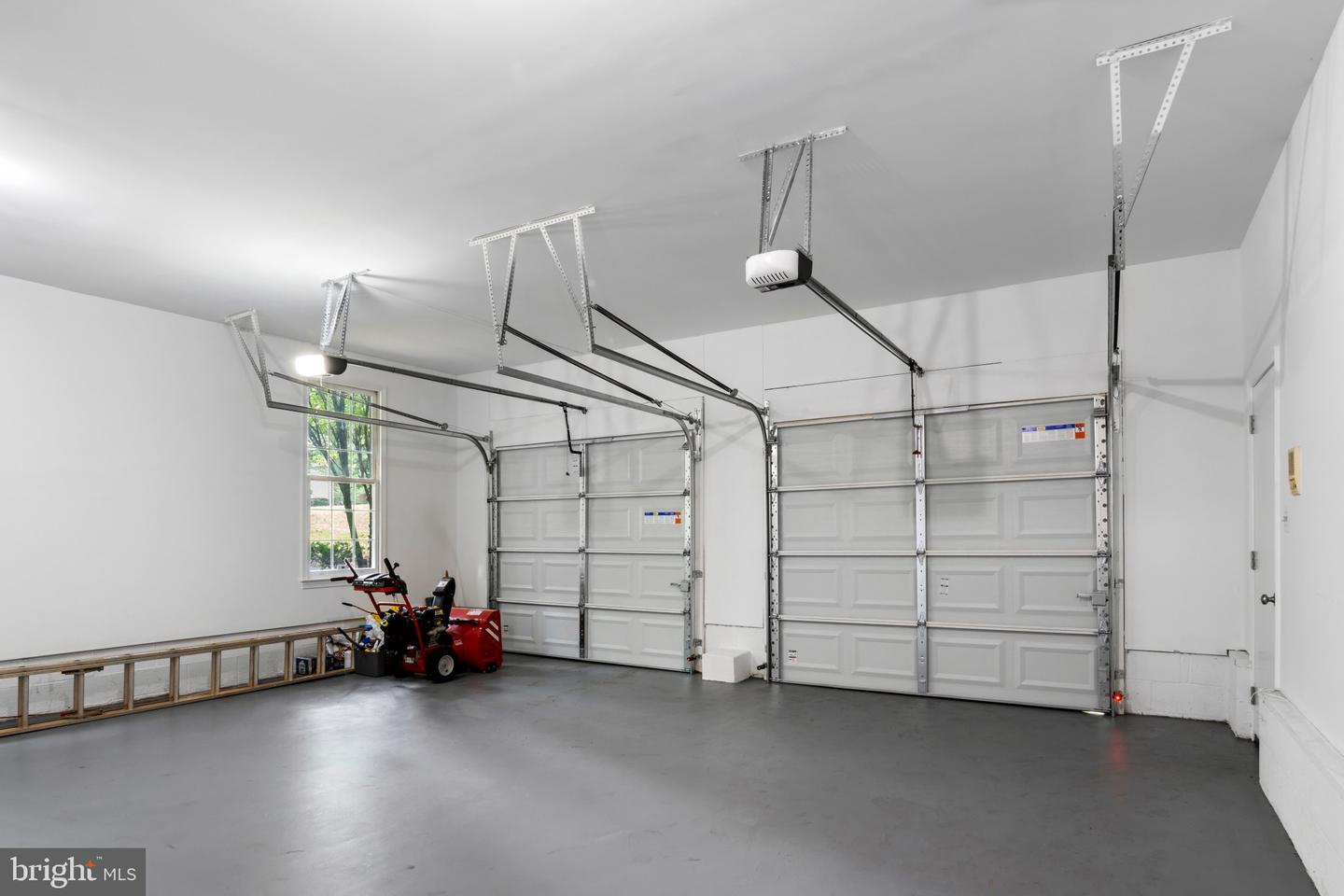 10201 LEATHERLEAF CT, MANASSAS, Virginia 20111, 5 Bedrooms Bedrooms, ,5 BathroomsBathrooms,Residential,For sale,10201 LEATHERLEAF CT,VAPW2108092 MLS # VAPW2108092