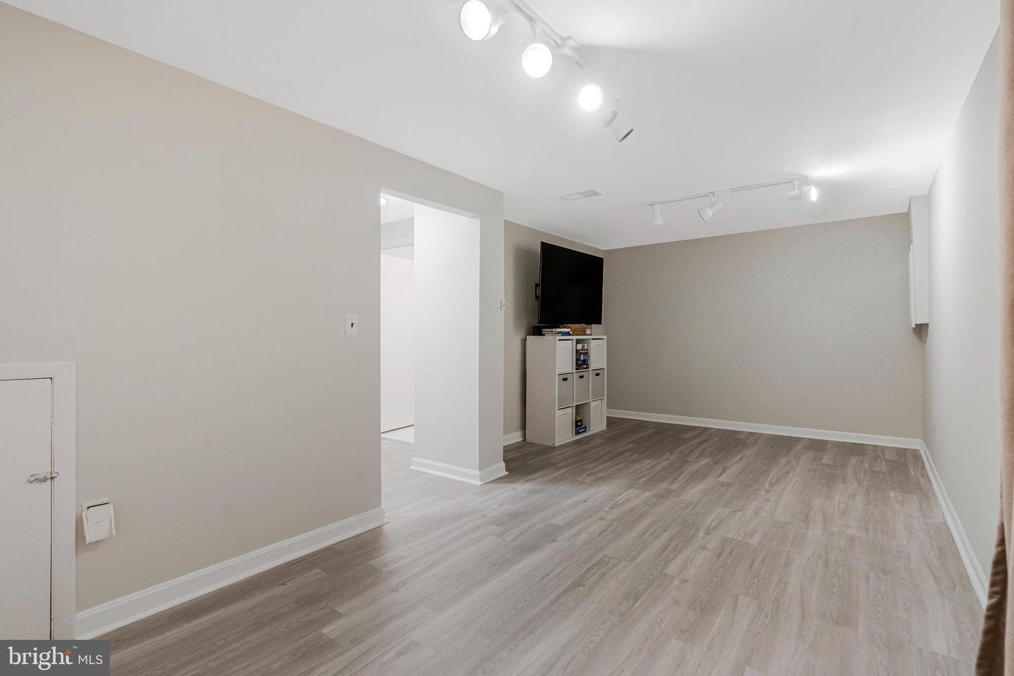 3170 ELLENWOOD DR, FAIRFAX, Virginia 22031, 3 Bedrooms Bedrooms, ,2 BathroomsBathrooms,Residential,For sale,3170 ELLENWOOD DR,VAFX2279944 MLS # VAFX2279944 3170 ELLENWOOD DR, FAIRFAX, Virginia 22031, 3 Bedrooms Bedrooms, ,2 BathroomsBathrooms,Residential,For sale,3170 ELLENWOOD DR,VAFX2279944 MLS # VAFX2279944