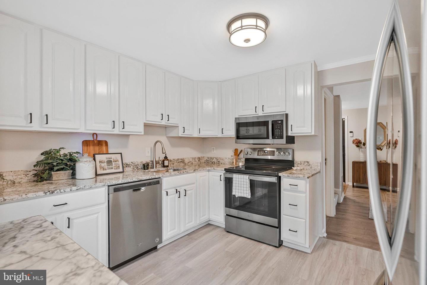 3170 ELLENWOOD DR, FAIRFAX, Virginia 22031, 3 Bedrooms Bedrooms, ,2 BathroomsBathrooms,Residential,For sale,3170 ELLENWOOD DR,VAFX2279944 MLS # VAFX2279944 3170 ELLENWOOD DR, FAIRFAX, Virginia 22031, 3 Bedrooms Bedrooms, ,2 BathroomsBathrooms,Residential,For sale,3170 ELLENWOOD DR,VAFX2279944 MLS # VAFX2279944