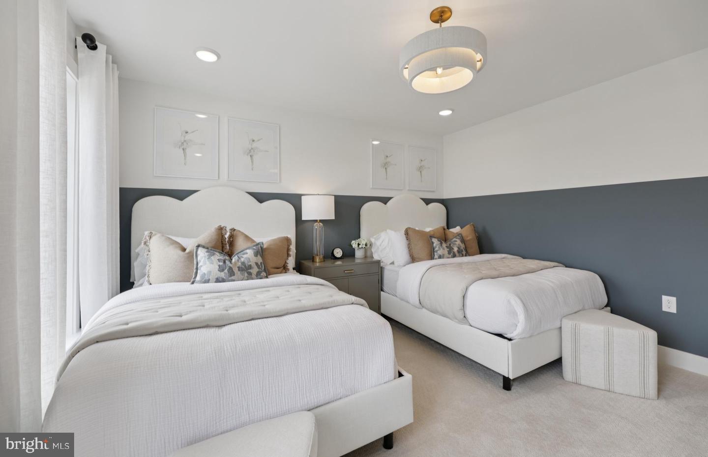 6052 SUNSTONE LN, HAYMARKET, Virginia 20169, 3 Bedrooms Bedrooms, ,2 BathroomsBathrooms,Residential,For sale,6052 SUNSTONE LN,VAPW2108098 MLS # VAPW2108098