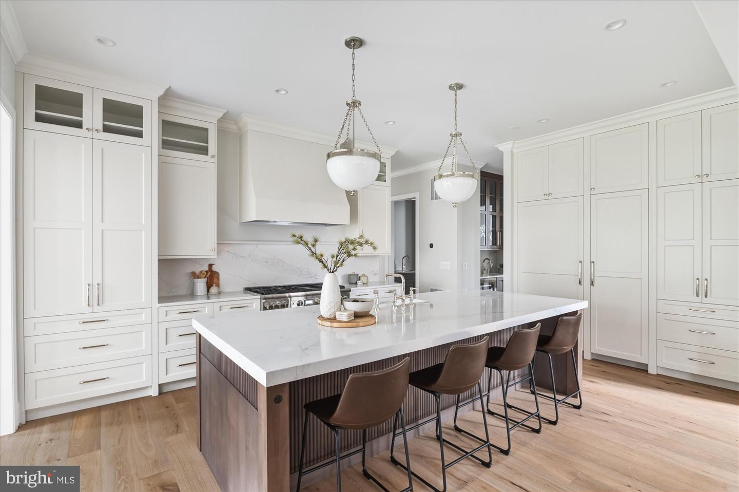 5908 CALLA DR, MCLEAN, Virginia 22101, 6 Bedrooms Bedrooms, ,6 BathroomsBathrooms,Residential,For sale,5908 CALLA DR,VAFX2237522 MLS # VAFX2237522