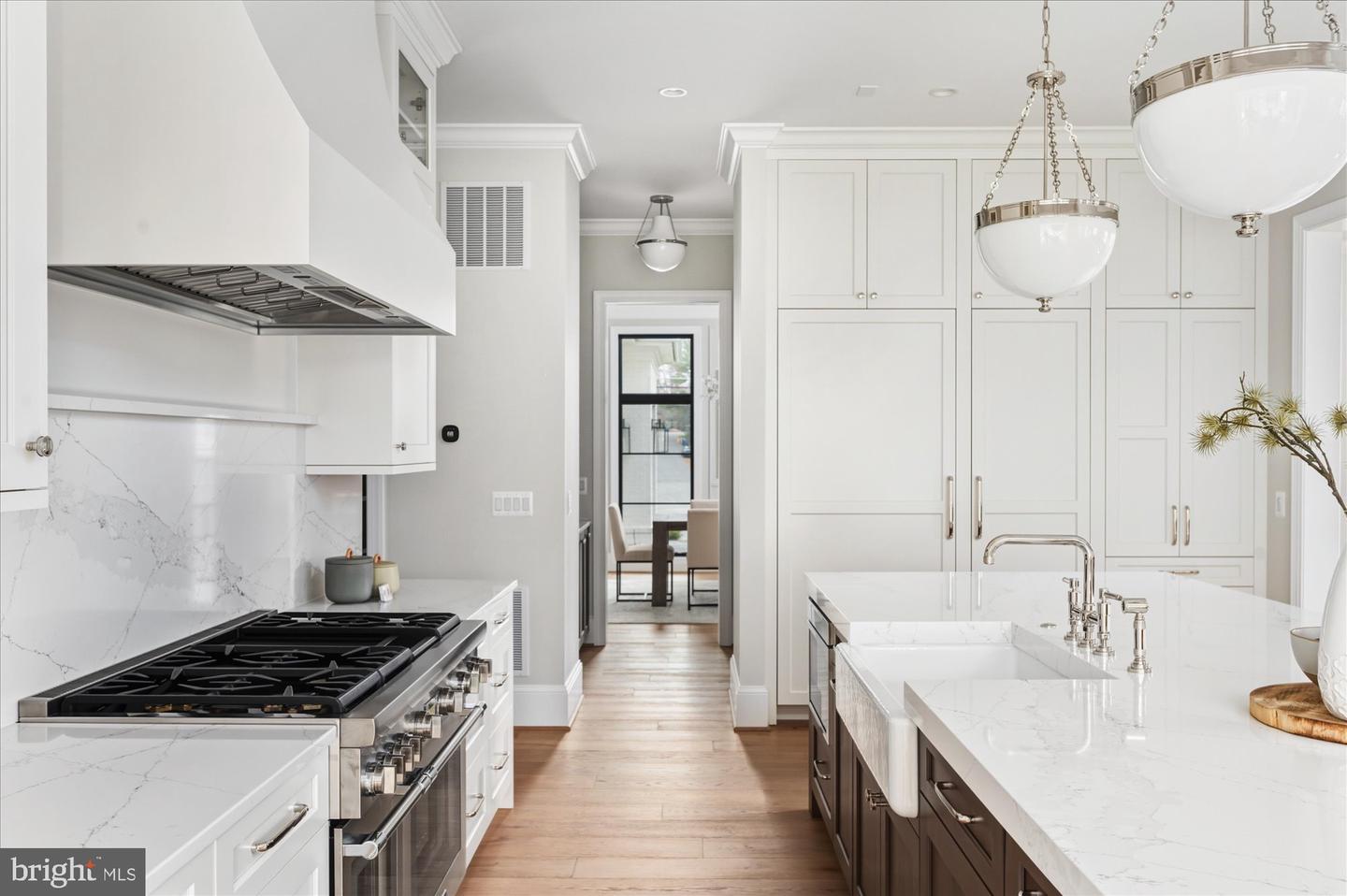 5908 CALLA DR, MCLEAN, Virginia 22101, 6 Bedrooms Bedrooms, ,6 BathroomsBathrooms,Residential,For sale,5908 CALLA DR,VAFX2237522 MLS # VAFX2237522