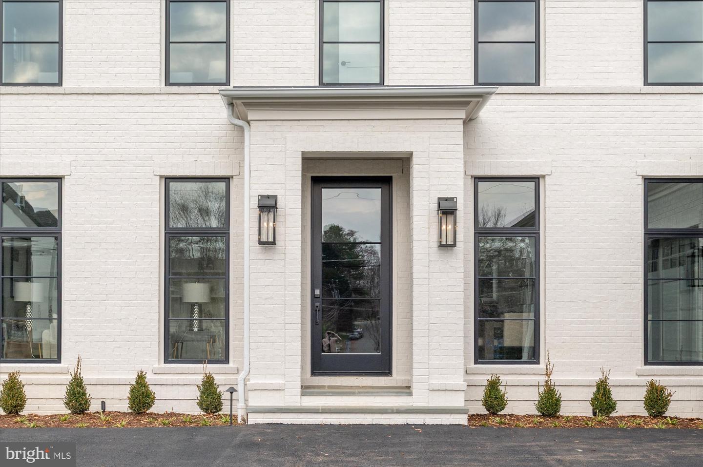 5908 CALLA DR, MCLEAN, Virginia 22101, 6 Bedrooms Bedrooms, ,6 BathroomsBathrooms,Residential,For sale,5908 CALLA DR,VAFX2237522 MLS # VAFX2237522