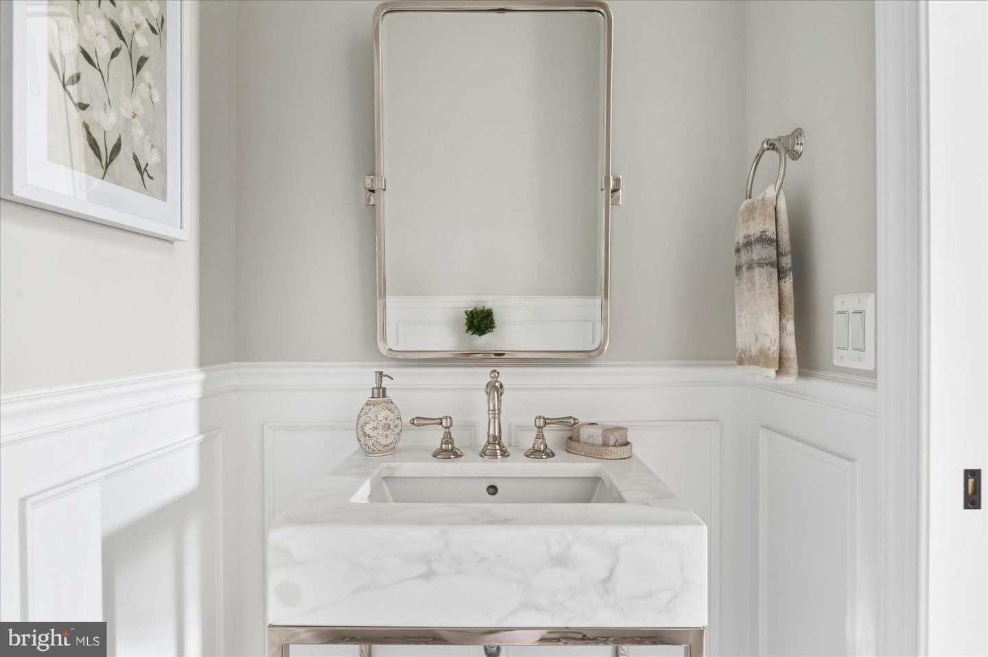 5908 CALLA DR, MCLEAN, Virginia 22101, 6 Bedrooms Bedrooms, ,6 BathroomsBathrooms,Residential,For sale,5908 CALLA DR,VAFX2237522 MLS # VAFX2237522