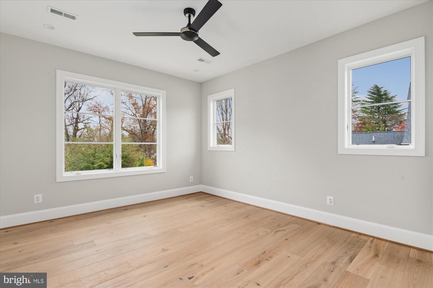 5908 CALLA DR, MCLEAN, Virginia 22101, 6 Bedrooms Bedrooms, ,6 BathroomsBathrooms,Residential,For sale,5908 CALLA DR,VAFX2237522 MLS # VAFX2237522