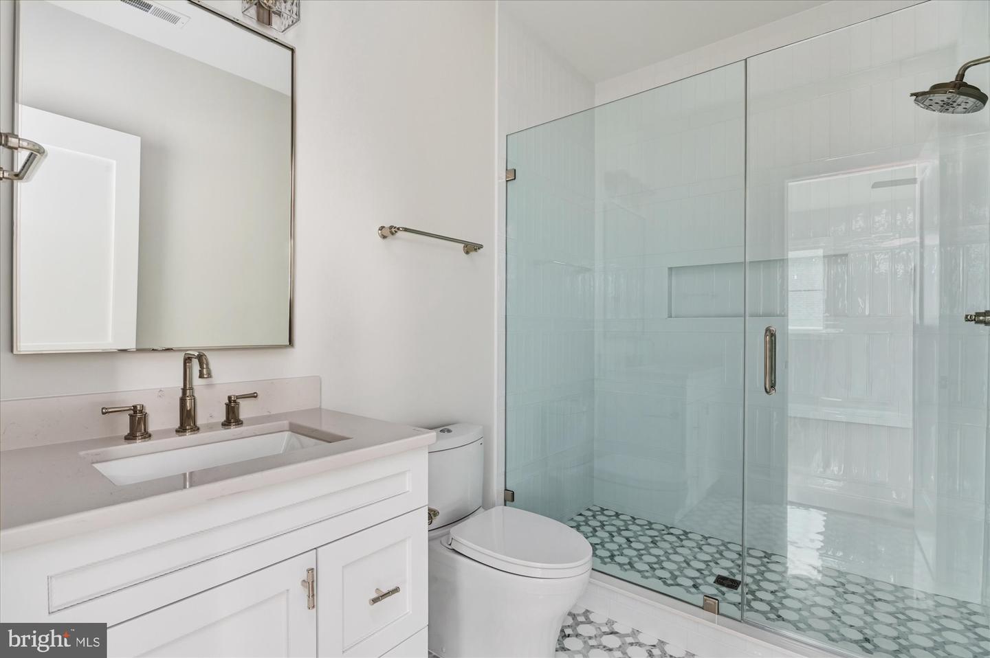 5908 CALLA DR, MCLEAN, Virginia 22101, 6 Bedrooms Bedrooms, ,6 BathroomsBathrooms,Residential,For sale,5908 CALLA DR,VAFX2237522 MLS # VAFX2237522