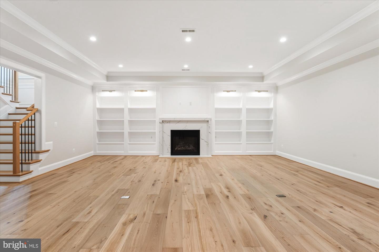 5908 CALLA DR, MCLEAN, Virginia 22101, 6 Bedrooms Bedrooms, ,6 BathroomsBathrooms,Residential,For sale,5908 CALLA DR,VAFX2237522 MLS # VAFX2237522