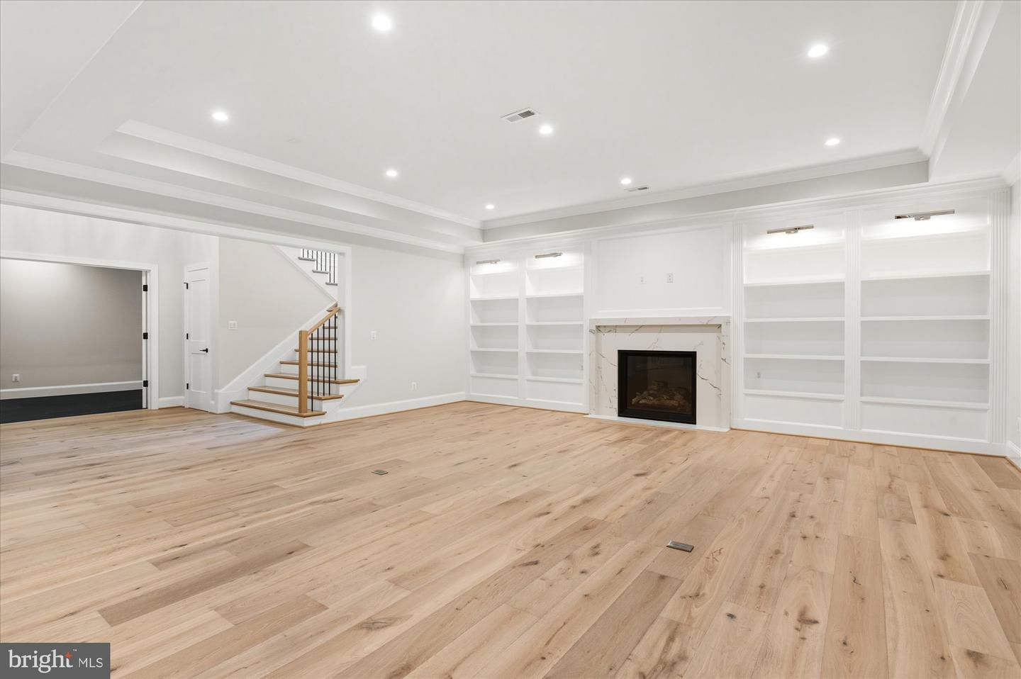 5908 CALLA DR, MCLEAN, Virginia 22101, 6 Bedrooms Bedrooms, ,6 BathroomsBathrooms,Residential,For sale,5908 CALLA DR,VAFX2237522 MLS # VAFX2237522