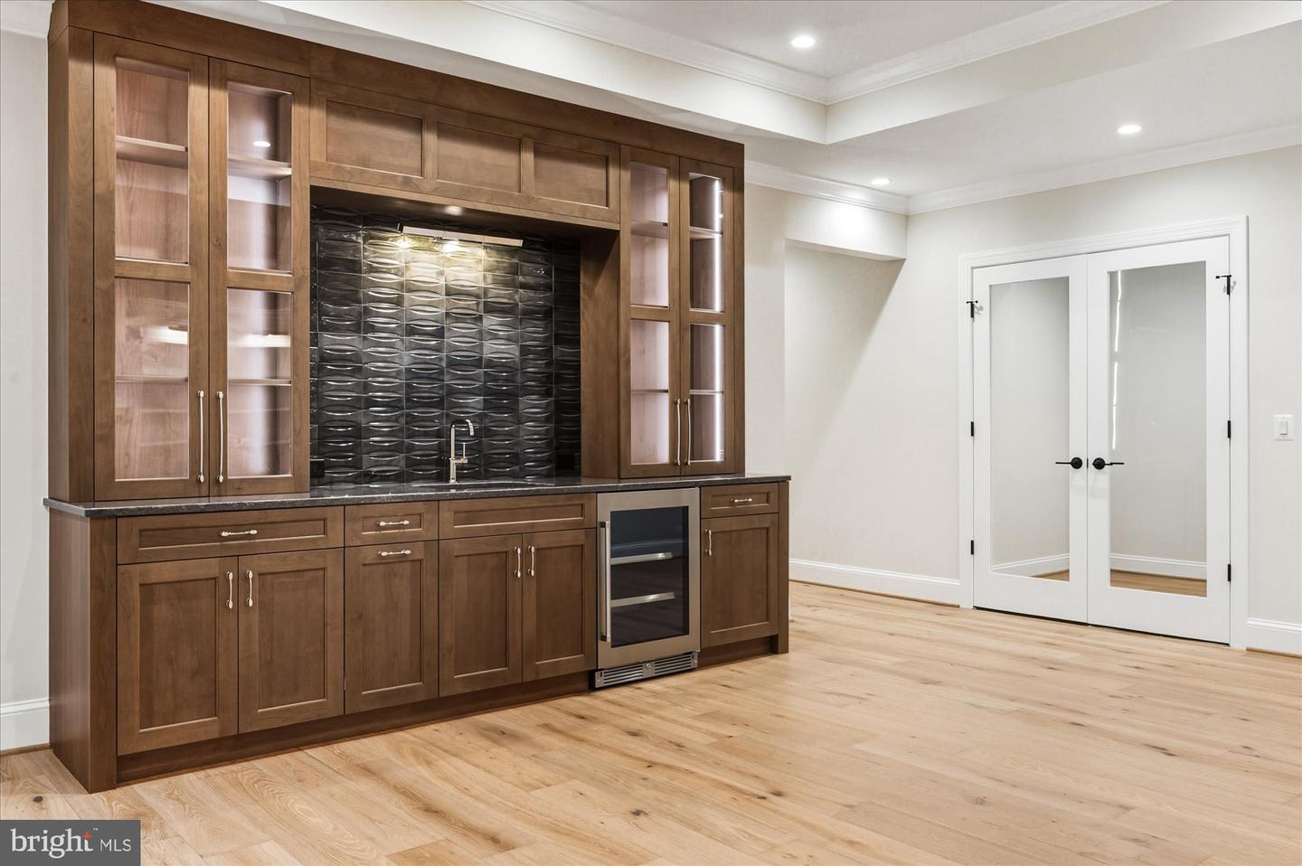 5908 CALLA DR, MCLEAN, Virginia 22101, 6 Bedrooms Bedrooms, ,6 BathroomsBathrooms,Residential,For sale,5908 CALLA DR,VAFX2237522 MLS # VAFX2237522