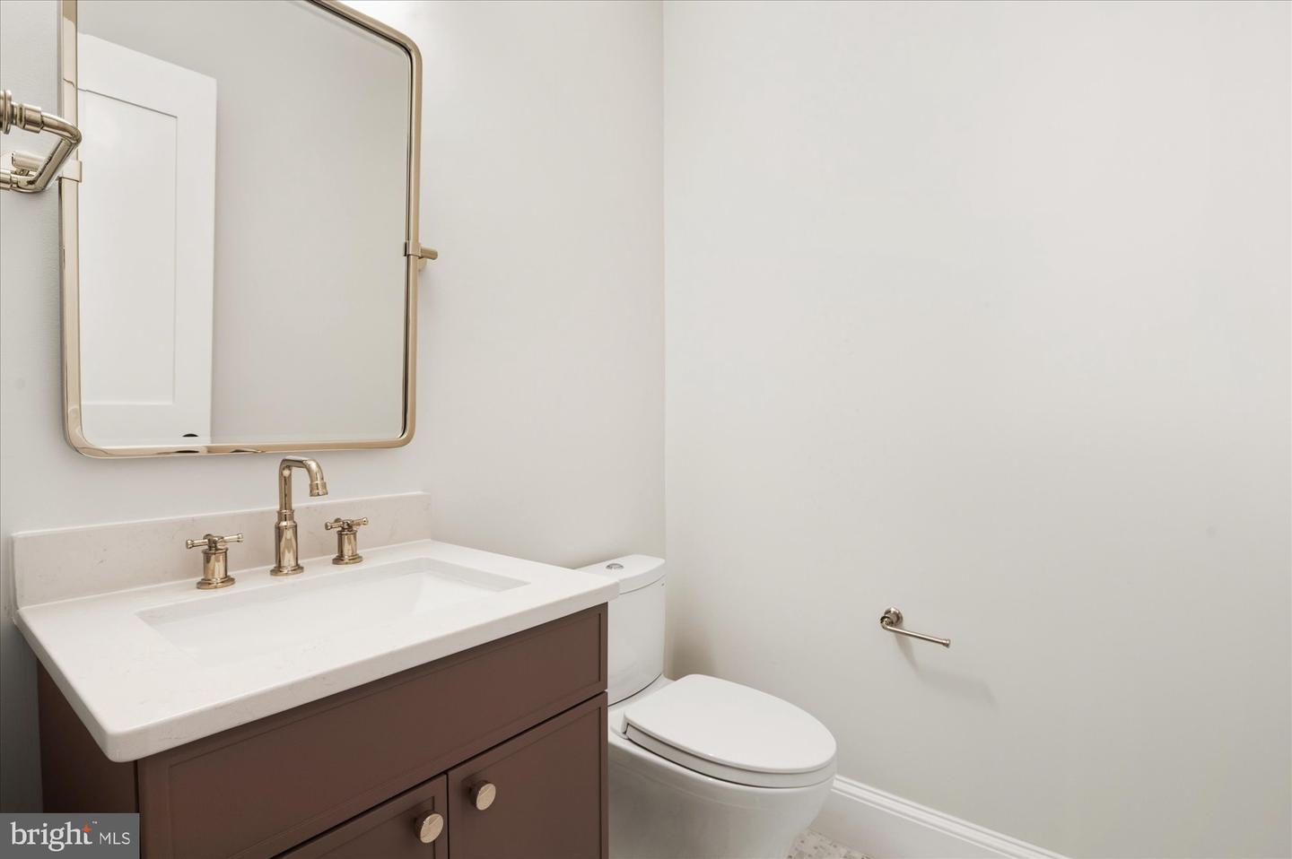 5908 CALLA DR, MCLEAN, Virginia 22101, 6 Bedrooms Bedrooms, ,6 BathroomsBathrooms,Residential,For sale,5908 CALLA DR,VAFX2237522 MLS # VAFX2237522