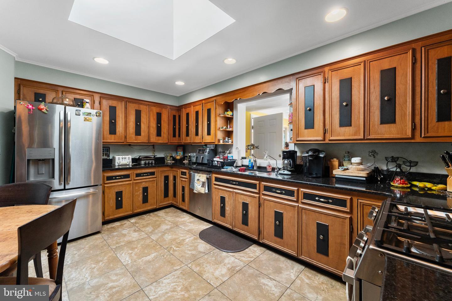 77 KENT COVE RD, KILMARNOCK, Virginia 22482, 3 Bedrooms Bedrooms, 7 Rooms Rooms,3 BathroomsBathrooms,Residential,For sale,77 KENT COVE RD,VANV2001666 MLS # VANV2001666