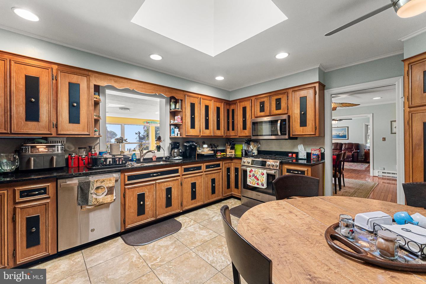 77 KENT COVE RD, KILMARNOCK, Virginia 22482, 3 Bedrooms Bedrooms, 7 Rooms Rooms,3 BathroomsBathrooms,Residential,For sale,77 KENT COVE RD,VANV2001666 MLS # VANV2001666