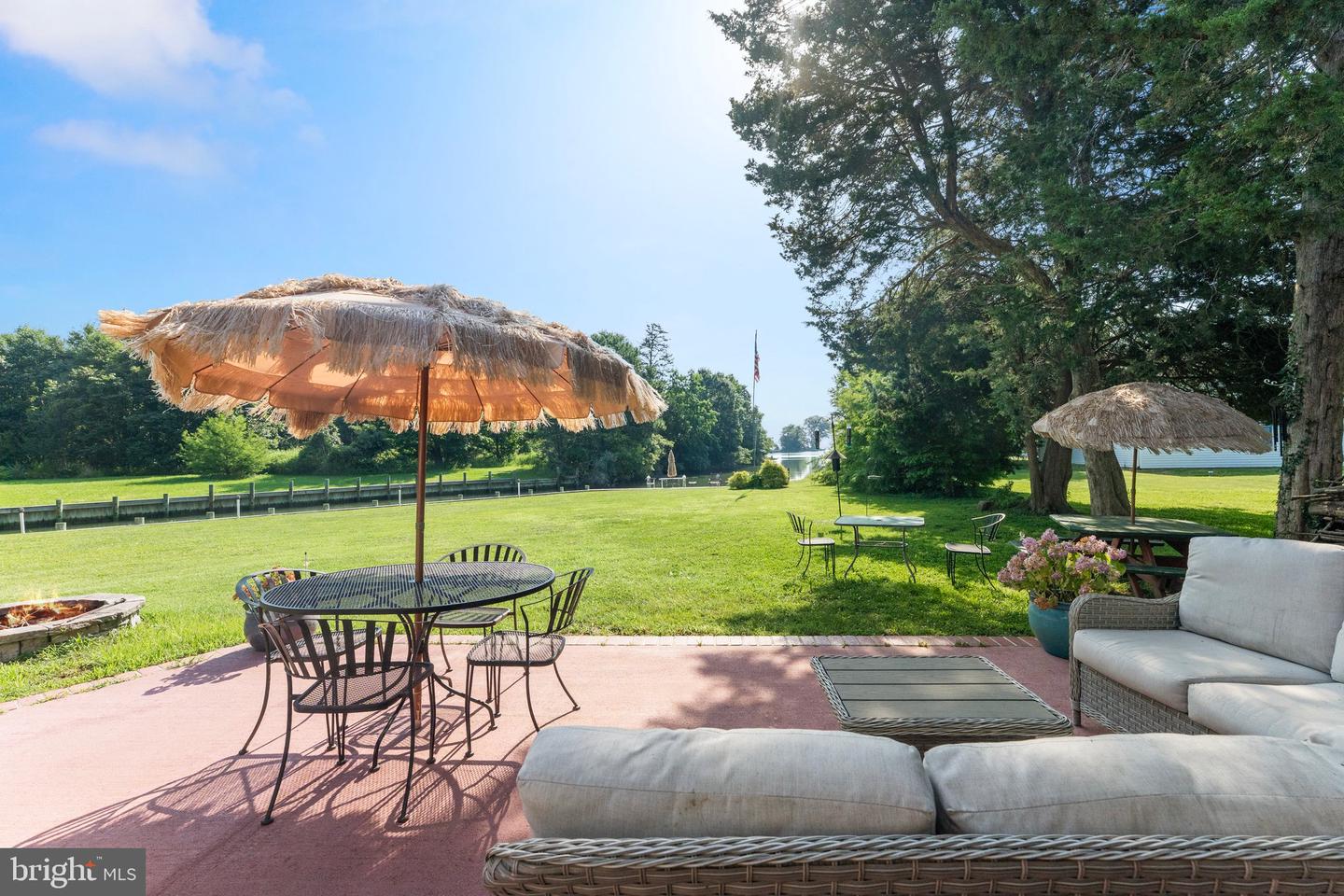 77 KENT COVE RD, KILMARNOCK, Virginia 22482, 3 Bedrooms Bedrooms, 7 Rooms Rooms,3 BathroomsBathrooms,Residential,For sale,77 KENT COVE RD,VANV2001666 MLS # VANV2001666