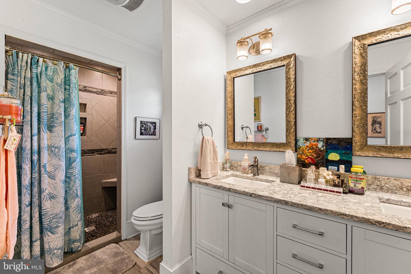 77 KENT COVE RD, KILMARNOCK, Virginia 22482, 3 Bedrooms Bedrooms, 7 Rooms Rooms,3 BathroomsBathrooms,Residential,For sale,77 KENT COVE RD,VANV2001666 MLS # VANV2001666