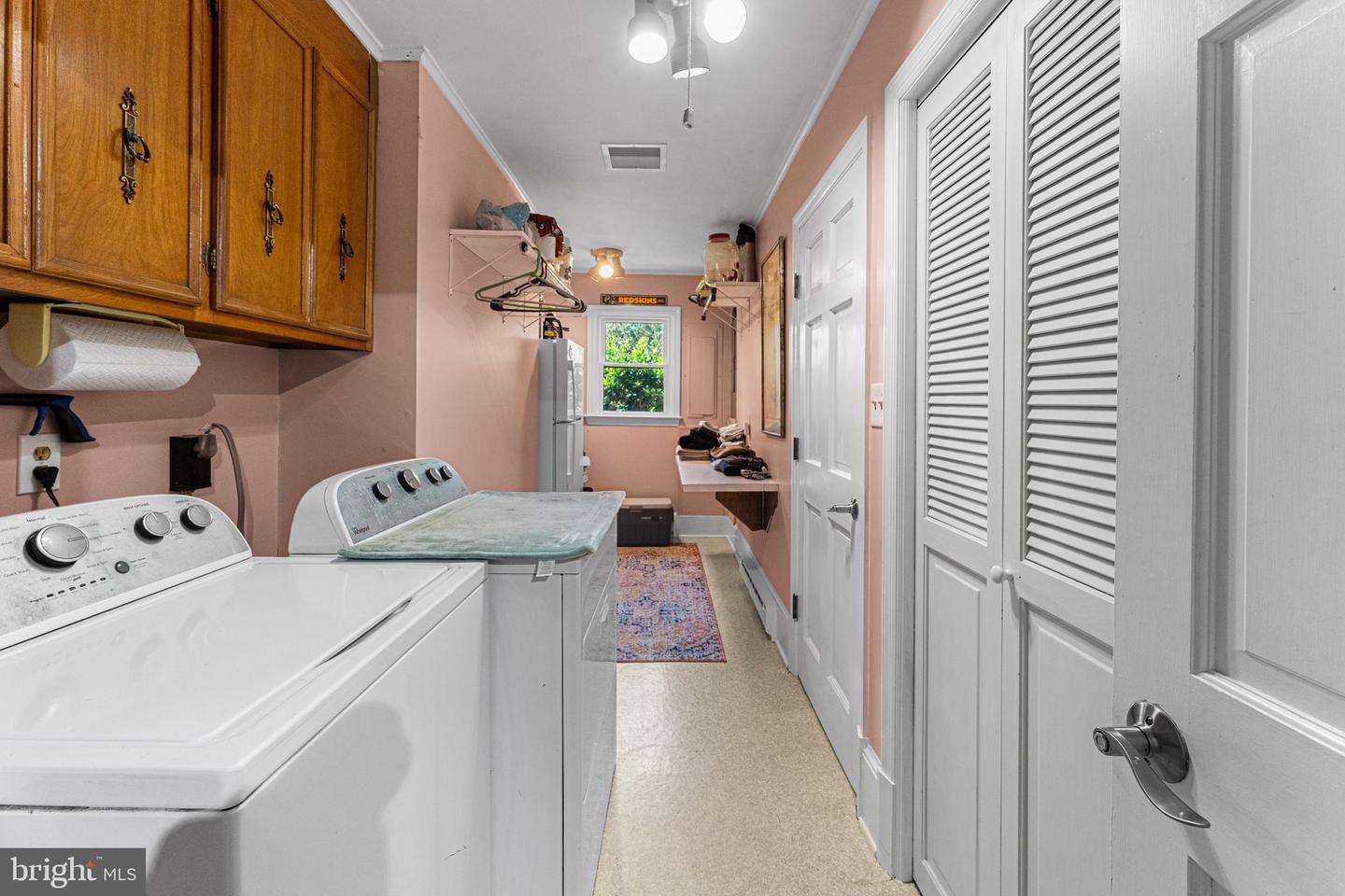 77 KENT COVE RD, KILMARNOCK, Virginia 22482, 3 Bedrooms Bedrooms, 7 Rooms Rooms,3 BathroomsBathrooms,Residential,For sale,77 KENT COVE RD,VANV2001666 MLS # VANV2001666