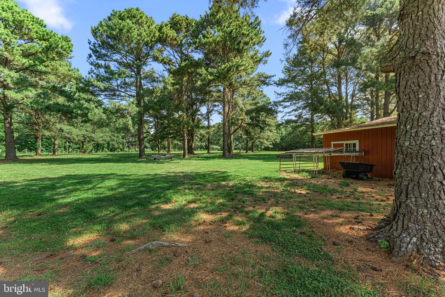 77 KENT COVE RD, KILMARNOCK, Virginia 22482, 3 Bedrooms Bedrooms, 7 Rooms Rooms,3 BathroomsBathrooms,Residential,For sale,77 KENT COVE RD,VANV2001666 MLS # VANV2001666