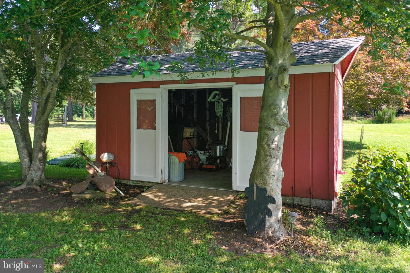 77 KENT COVE RD, KILMARNOCK, Virginia 22482, 3 Bedrooms Bedrooms, 7 Rooms Rooms,3 BathroomsBathrooms,Residential,For sale,77 KENT COVE RD,VANV2001666 MLS # VANV2001666