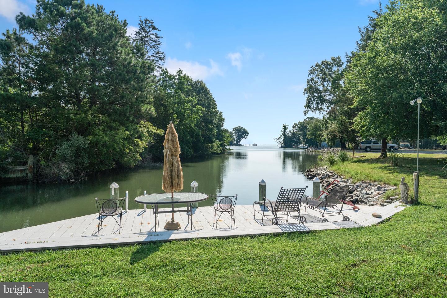 77 KENT COVE RD, KILMARNOCK, Virginia 22482, 3 Bedrooms Bedrooms, 7 Rooms Rooms,3 BathroomsBathrooms,Residential,For sale,77 KENT COVE RD,VANV2001666 MLS # VANV2001666