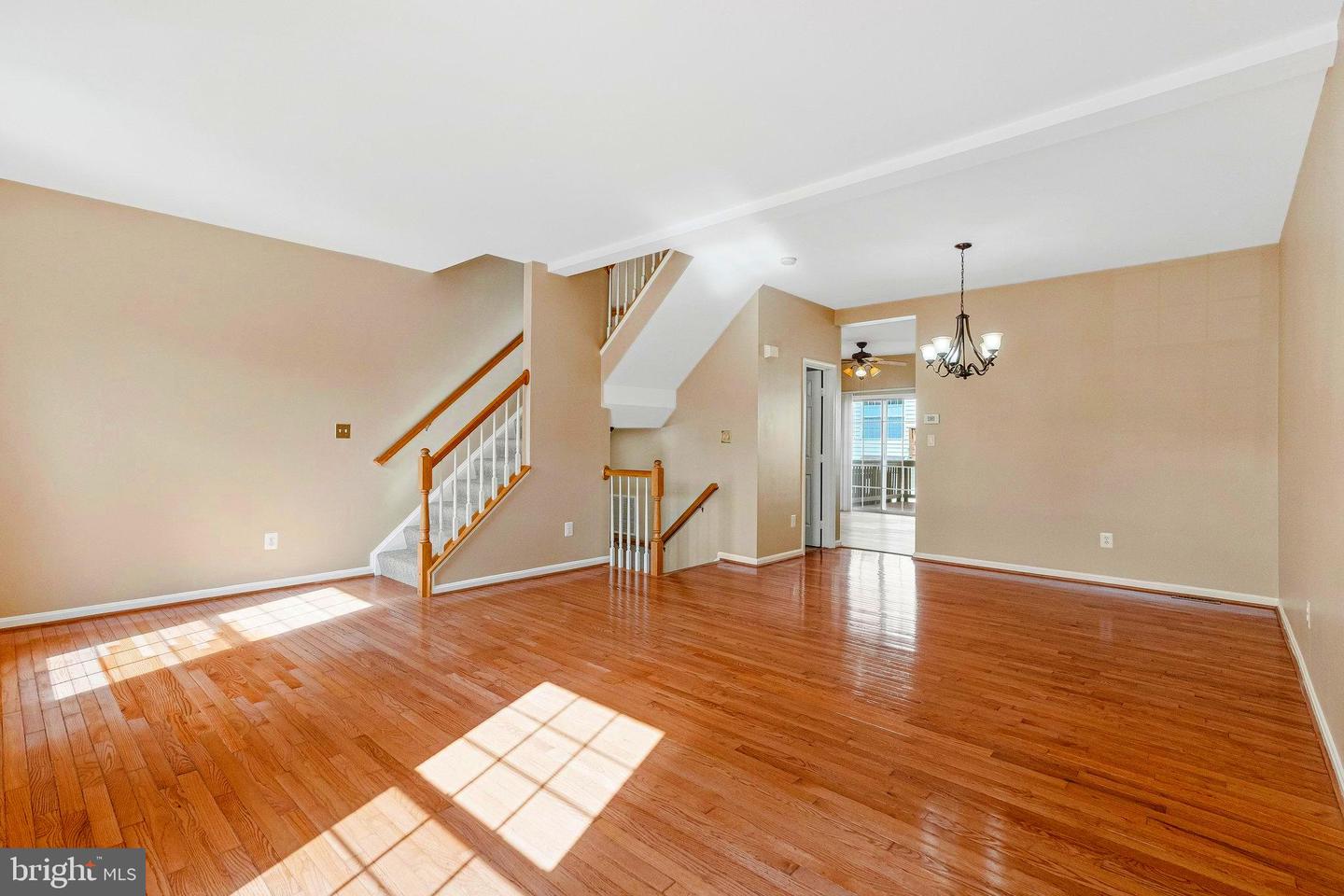 2546 JAMES MAURY DR, HERNDON, Virginia 20171, 3 Bedrooms Bedrooms, ,3 BathroomsBathrooms,Residential,For sale,2546 JAMES MAURY DR,VAFX2263306 MLS # VAFX2263306