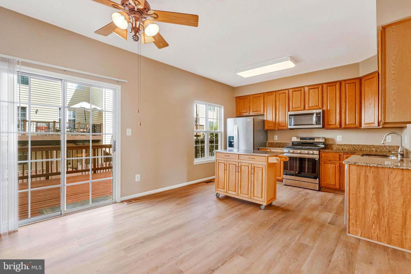 2546 JAMES MAURY DR, HERNDON, Virginia 20171, 3 Bedrooms Bedrooms, ,3 BathroomsBathrooms,Residential,For sale,2546 JAMES MAURY DR,VAFX2263306 MLS # VAFX2263306