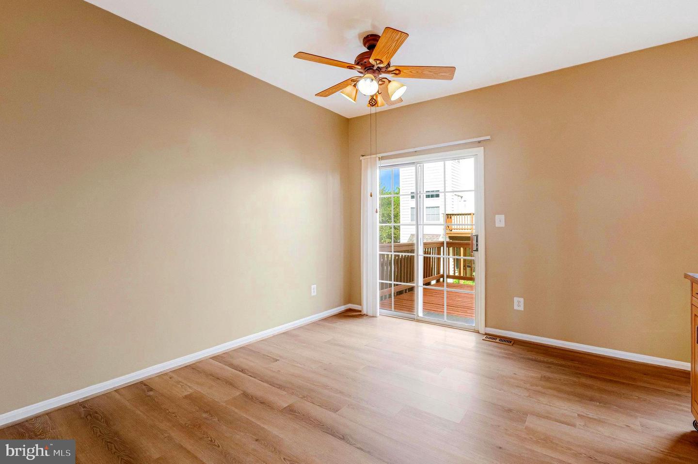 2546 JAMES MAURY DR, HERNDON, Virginia 20171, 3 Bedrooms Bedrooms, ,3 BathroomsBathrooms,Residential,For sale,2546 JAMES MAURY DR,VAFX2263306 MLS # VAFX2263306