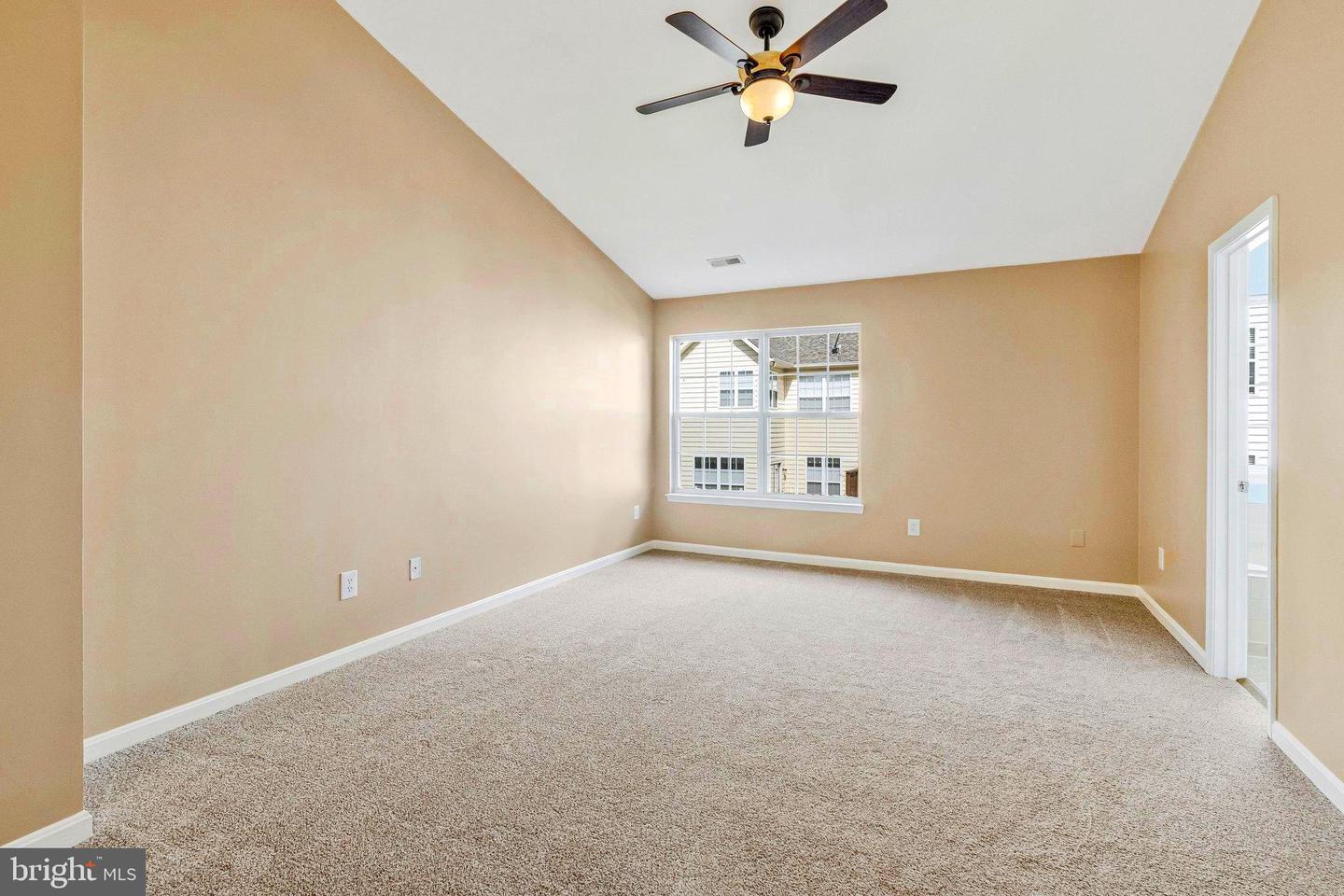 2546 JAMES MAURY DR, HERNDON, Virginia 20171, 3 Bedrooms Bedrooms, ,3 BathroomsBathrooms,Residential,For sale,2546 JAMES MAURY DR,VAFX2263306 MLS # VAFX2263306