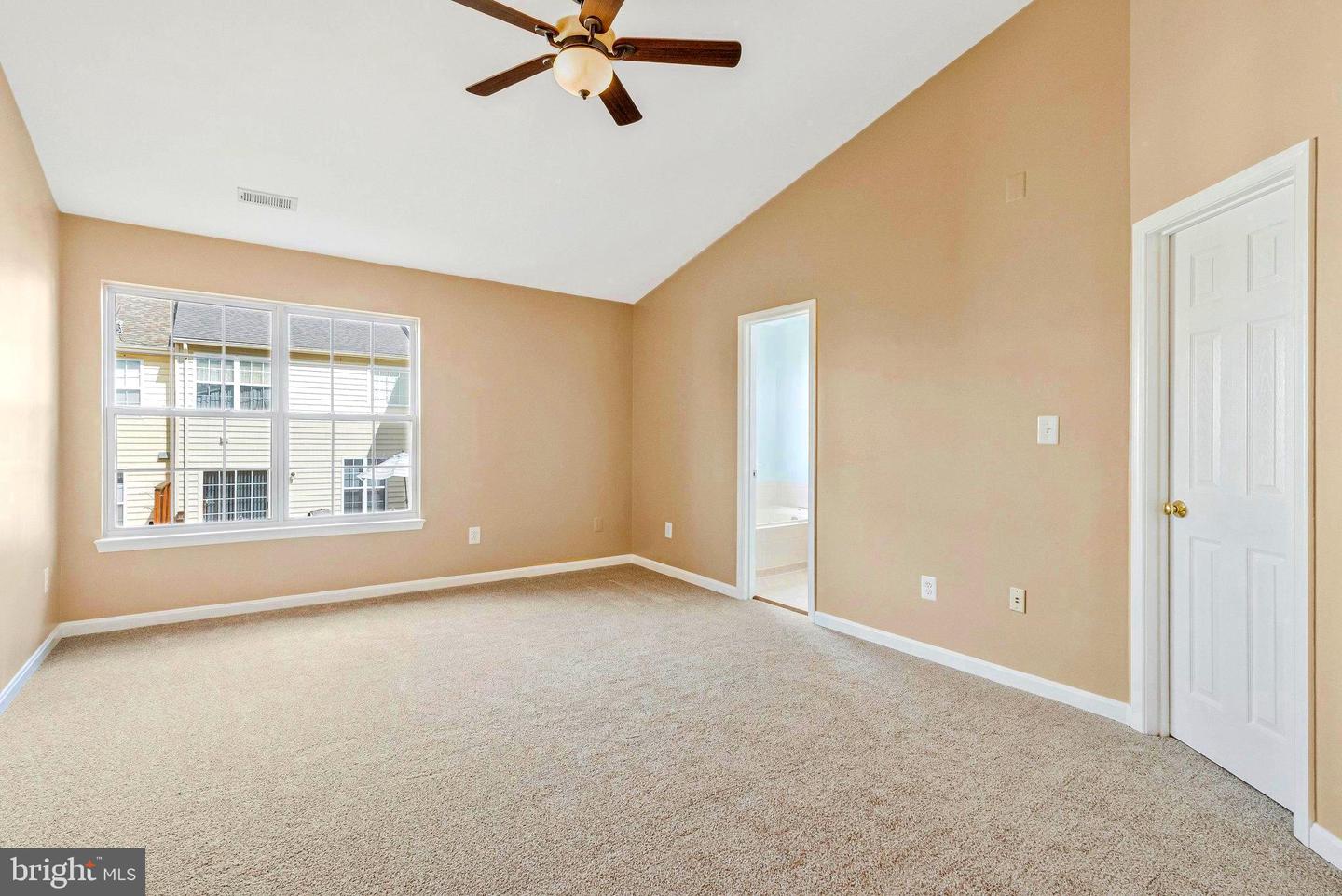 2546 JAMES MAURY DR, HERNDON, Virginia 20171, 3 Bedrooms Bedrooms, ,3 BathroomsBathrooms,Residential,For sale,2546 JAMES MAURY DR,VAFX2263306 MLS # VAFX2263306